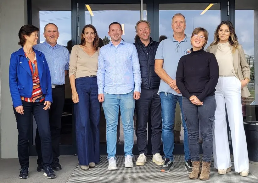 Team WEERULIN